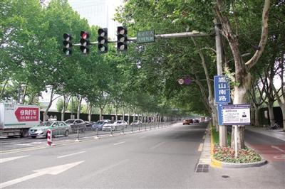 “辦好一個(gè)會(huì)，提升一座城”給市民帶來滿滿獲得感：“這樣的改變，我們驚喜；這樣的鄭州，我們喜歡！”